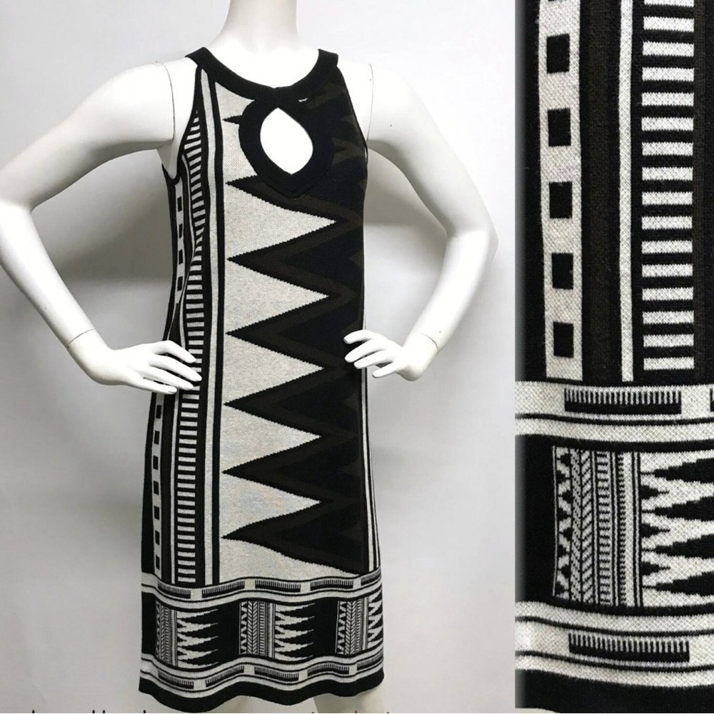 Diane Von Furstenberg Hina Aztec Knit Black and Cream Keyhole Dress- size xs